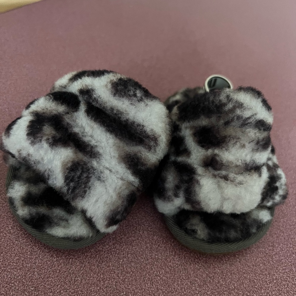 Black and White Zebra Patterned Plush Slippers